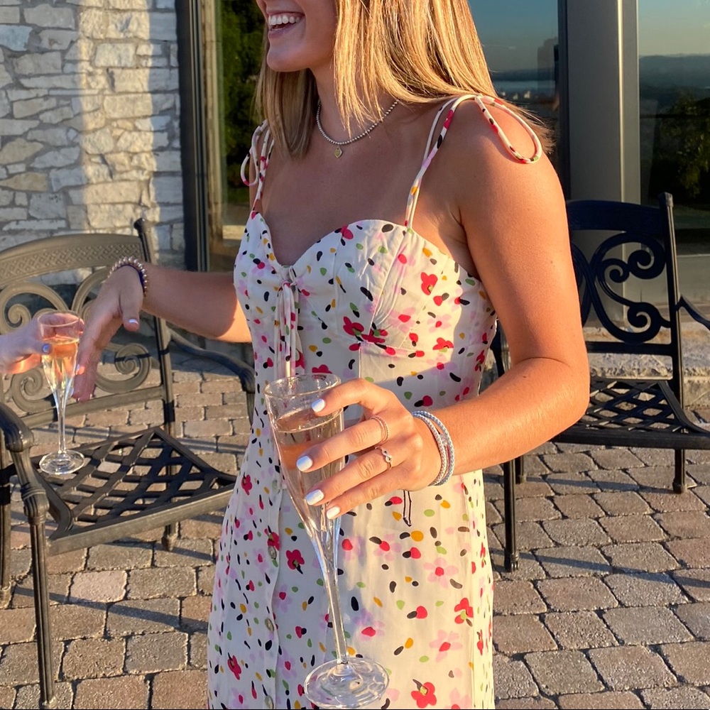 *In action* PRINCESS POLLY DRESS